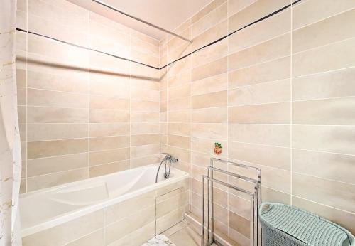 Nestor&Jeeves - CASA GAMBETTA - Close sea