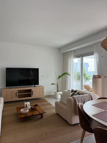 Cancelada Estepona - Modern 3-bedroom apartment with great views