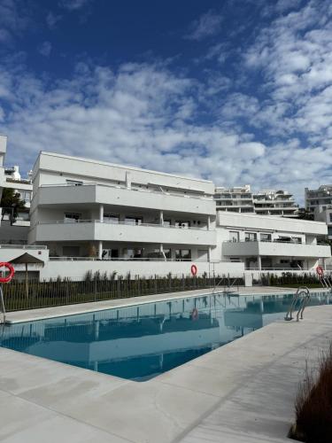 Cancelada Estepona - Modern 3-bedroom apartment with great views