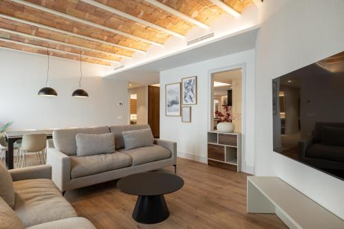 Fisa Rentals Gran Via Apartments