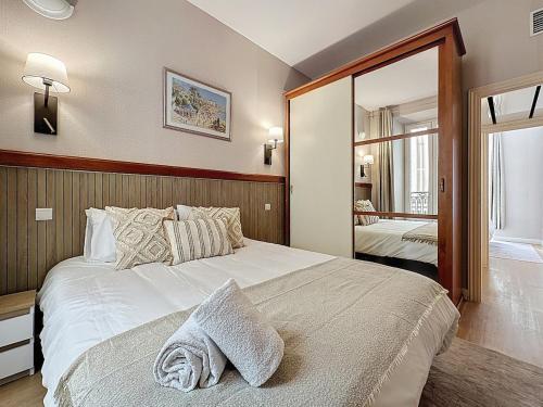 Sea View 2BR 2BA - 4 min Palais - Ideal Cannes Film Festival Stay photo 11