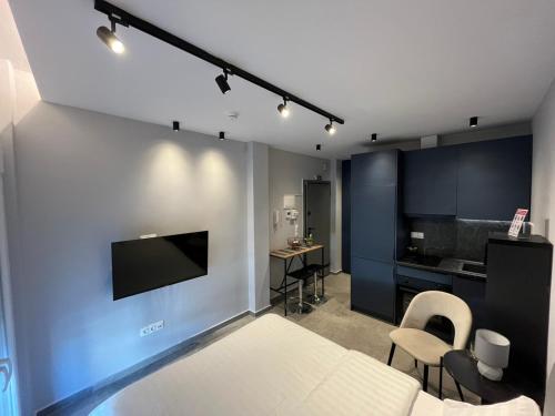 LUMEN Luxury Studio Station Analipsi