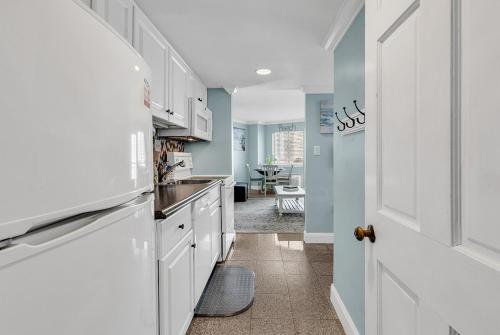 Ocean View 1BR King Suite wBalcony on the Beach photo 117