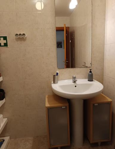 Allegro Room