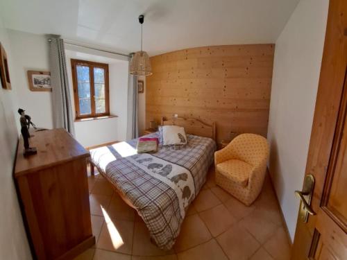 Superbe Duplex 8 Pers. avec Cheminée et Parking Privé à 400m des Pistes, Serre Chevalier - FR-1-762-10