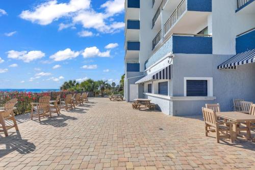 Ocean View 1BR King Suite wBalcony on the Beach photo 75