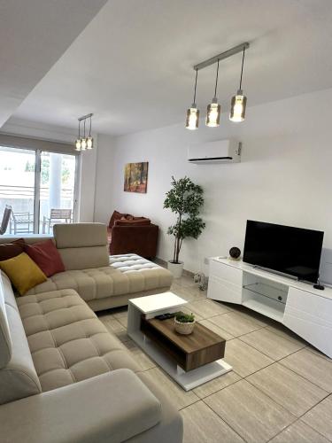 Top floor luxurious city retreat