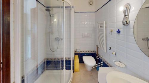 56C - Joli et spacieux studio avec grande terrasse vue mer et garage privé dans le sous-sol de la résidence