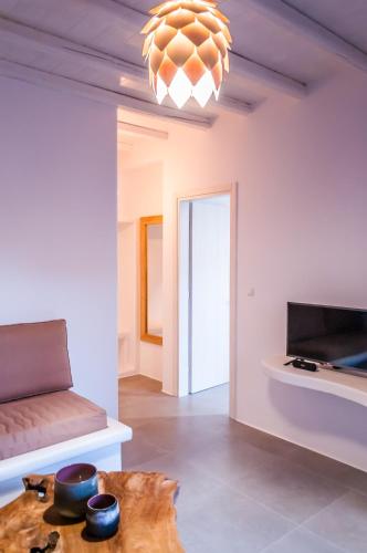 TV a/nebo společenská místnost v ubytování Vilos Suites