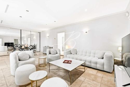 Villa Anna for 10 people with a pool and garden