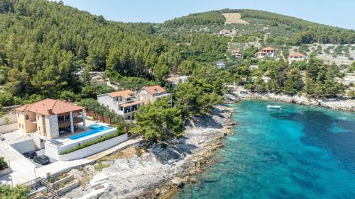 Villa Welcome by Villas Guide