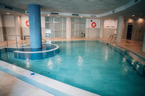 Luxury 3 Bedrooms, Private Heated Pool - EHHouse photo 10