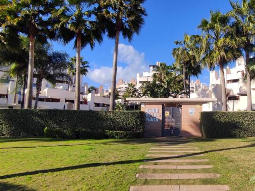 Luxury 3 Bedrooms, Private Heated Pool - EHHouse photo 39