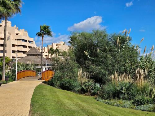 Luxury 3 Bedrooms, Private Heated Pool - EHHouse photo 40