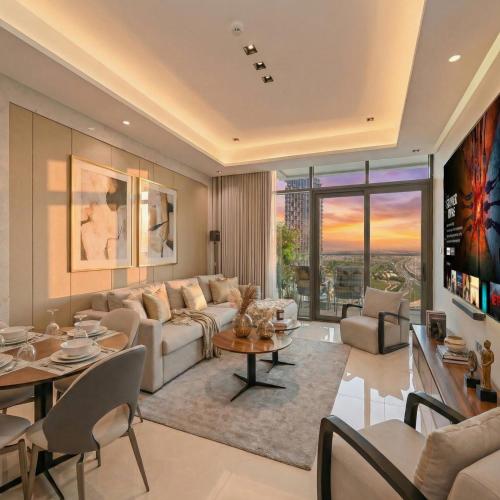 Stunning 2 Bdr Luxury Business Bay