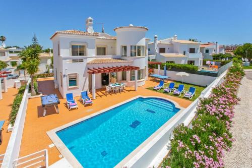 Villa Susana by Villa Plus