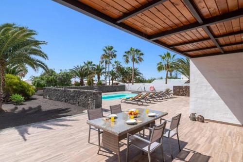 Villa Taiga by Villa Plus