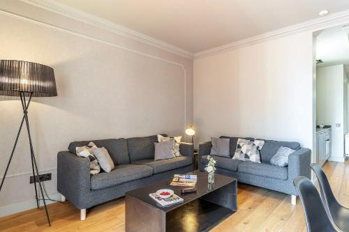 2173 - AB Casa Saltor One V-I