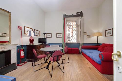 Studio Apt In Rome City Centre Via Gregoriana by Halldis
