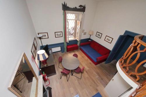 Studio Apt In Rome City Centre Via Gregoriana by Halldis