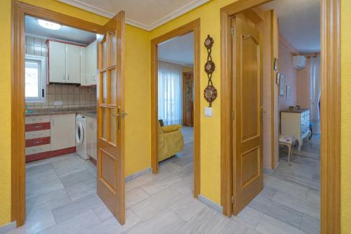 Apartamento Rey Jaime I, Balcony & Garage