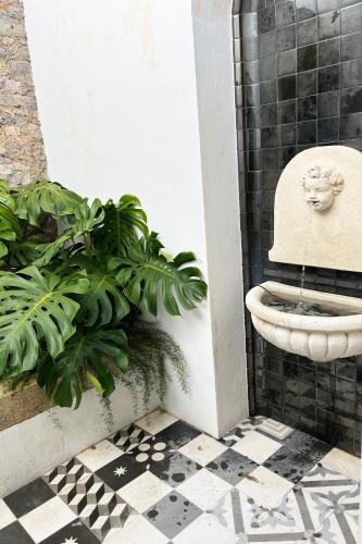 NEW! Stylish Portuguese Soul Retreat in Belém 4p