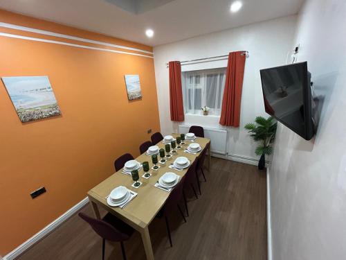 Spaghetti House - 6 Bedroom Contractor House Sleeps 12 Parking for 3 Vans Bromford Duddeston Fort Dunlop Star City Saltley Viaduct HS2 photo 18