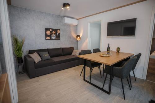 Mobile home Aria with jacuzzi