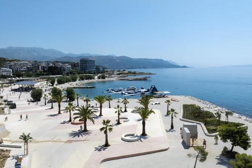 Luxury Apartment with Private heated pool - Žnjan Beach ANGALA