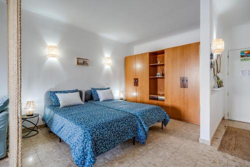 ESTUDIO LD a 350m da Praia da Rocha , Piscina, Garagem