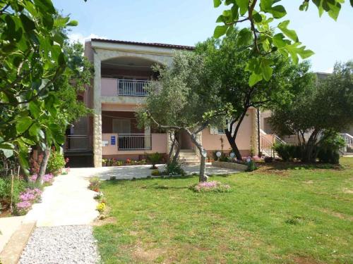 Apartments by the sea Seline, Paklenica - 25417