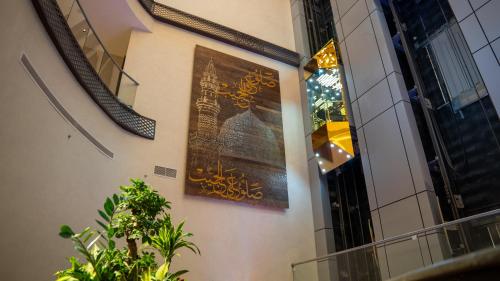 Peninsula Worth Hotel