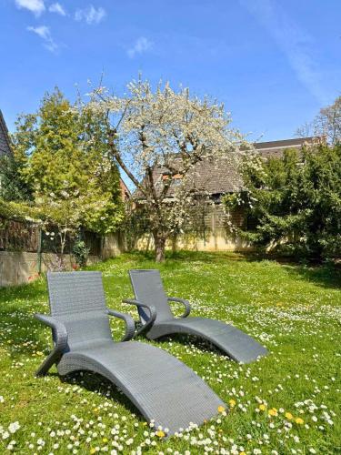 Foto Haus mit Garten und Privater Garage