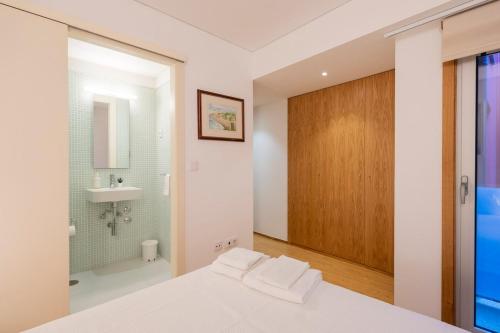 Modern 2-bedroom apartment near Braga Cathedral