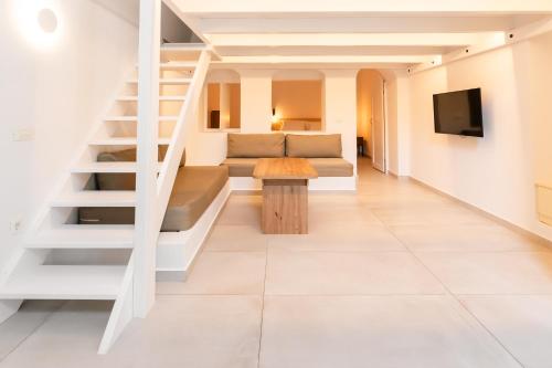 Aluna Suites Santorini