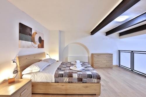 GuestHost - Santa Maria Novella Lovely Flat - Ground Floor