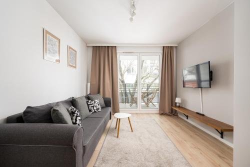 Rondo Wiatraczna Harmony Apartment by BookingHost