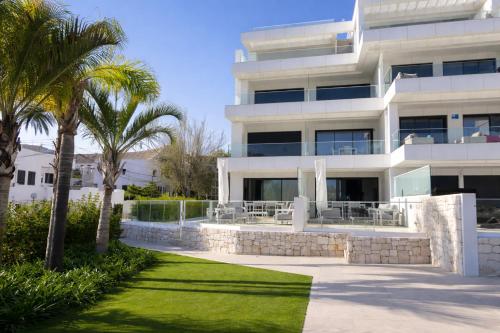 Apartamento Albamar Premium en Dénia primera línea de playa con piscina privada by Family Homes Rentals