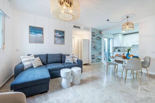 797 HOLIDAY RENTALS-El patio andaluz en la carihuela 1 min playa