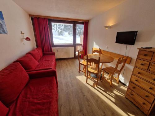 Studio lumineux avec balcon, pieds des pistes, 4 personnes