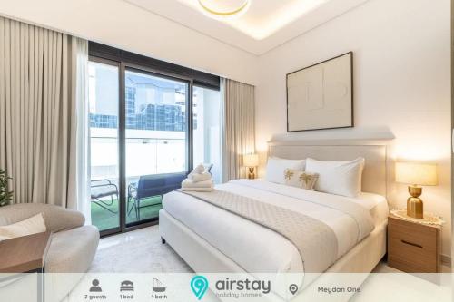 Airstay - Large Balcony - Studio - Azizi 59 - Monthly Offer Available!