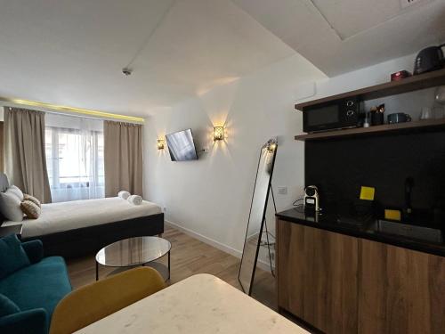 Stylish luxury studio in Salamanca best neighbourhood in Madrid!