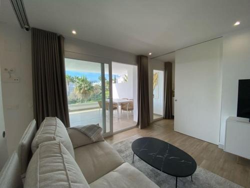 Alcazaba Lagoon 2014