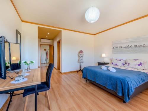 Apartment Aguia M T2 - VIP Properties by Interhome