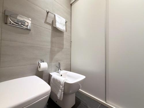 Royal Gardens Apartment photo 22