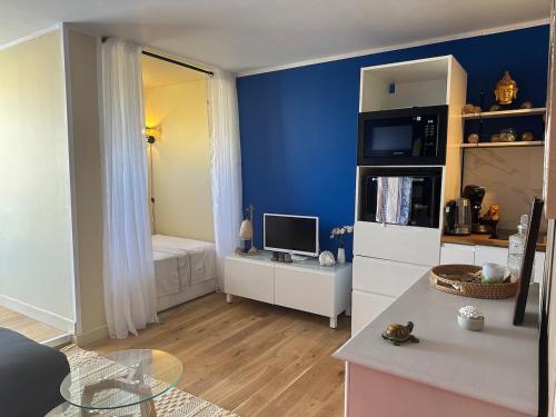Studio l'Avant Port proche plage, parking, rénové