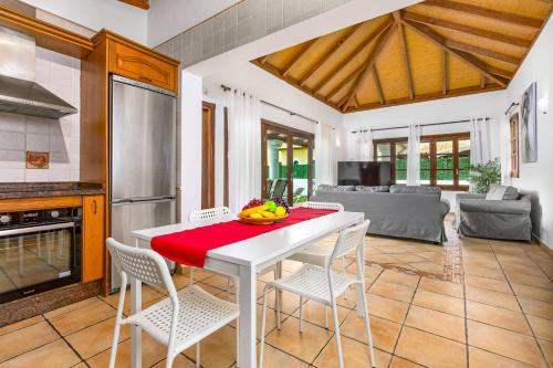 Villa Duna Mar by Villa Plus