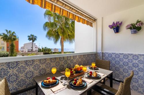 Beach And Relax Flexible 3BR APT and Parking 2 to 5 Guests