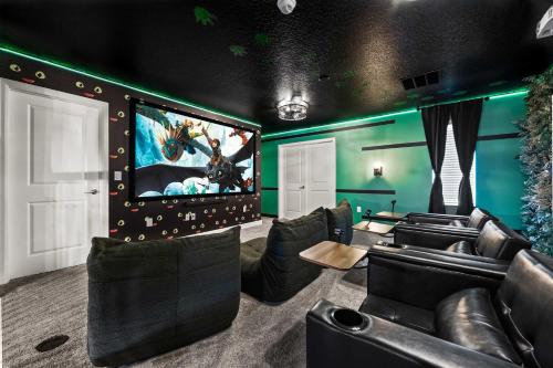 Upstay ChampionsGate 9BR Villa with Pool & Cinema photo 6