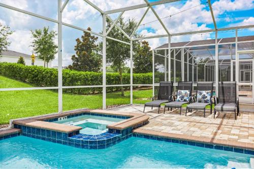 Upstay ChampionsGate 9BR Villa with Pool & Cinema photo 10